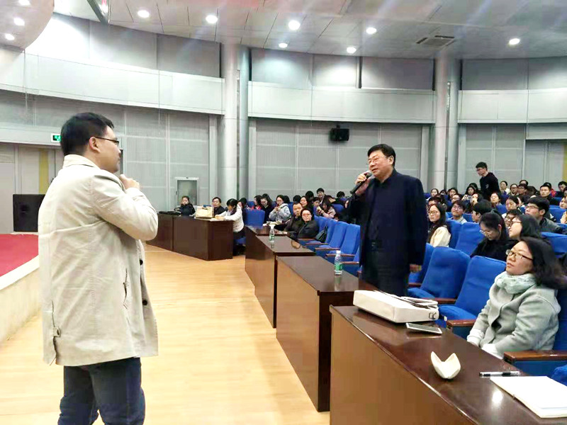 张董事长_副本.jpg